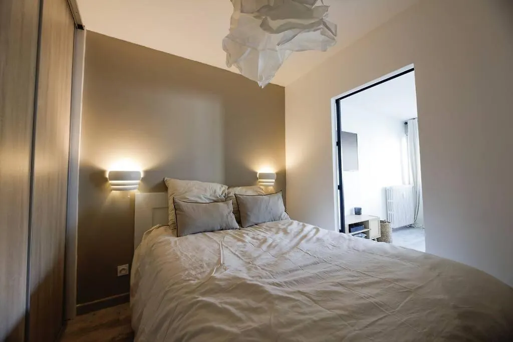 • Au Cosy Dome. • Apartment Royat 0*,  France